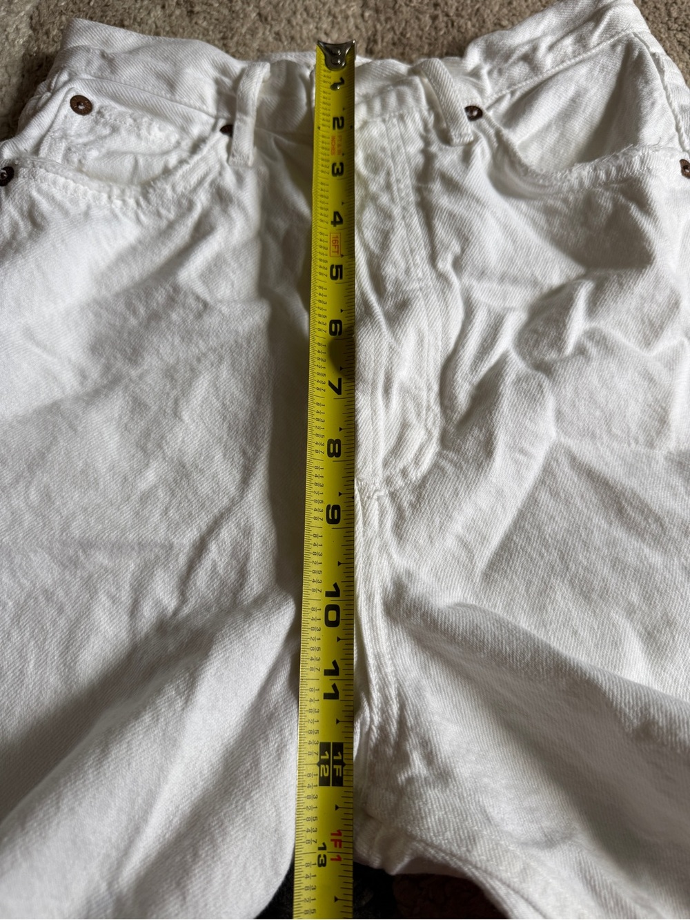 AGOLDE Stella White High-Waist Frayed Hem Women’s Hidden Button Fly Shorts- 23 - Picture 9 of 14